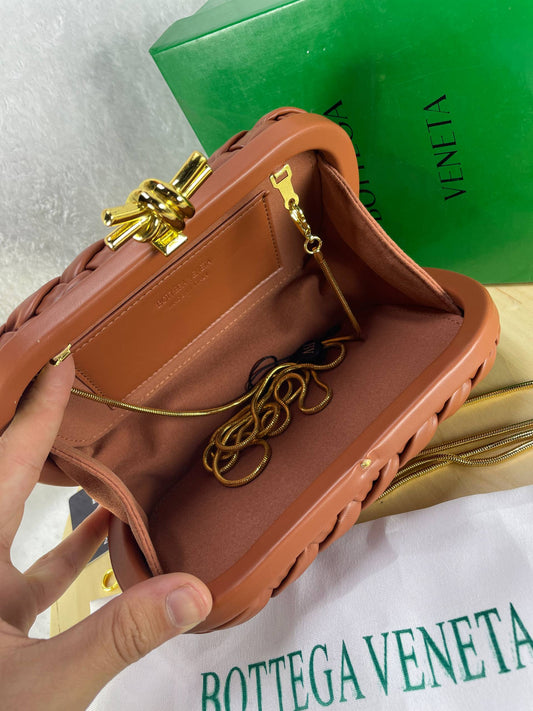 BOTTEGA VENETA – Pochette Knot