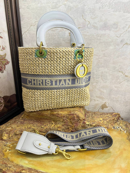 DIOR – Sac en Paille