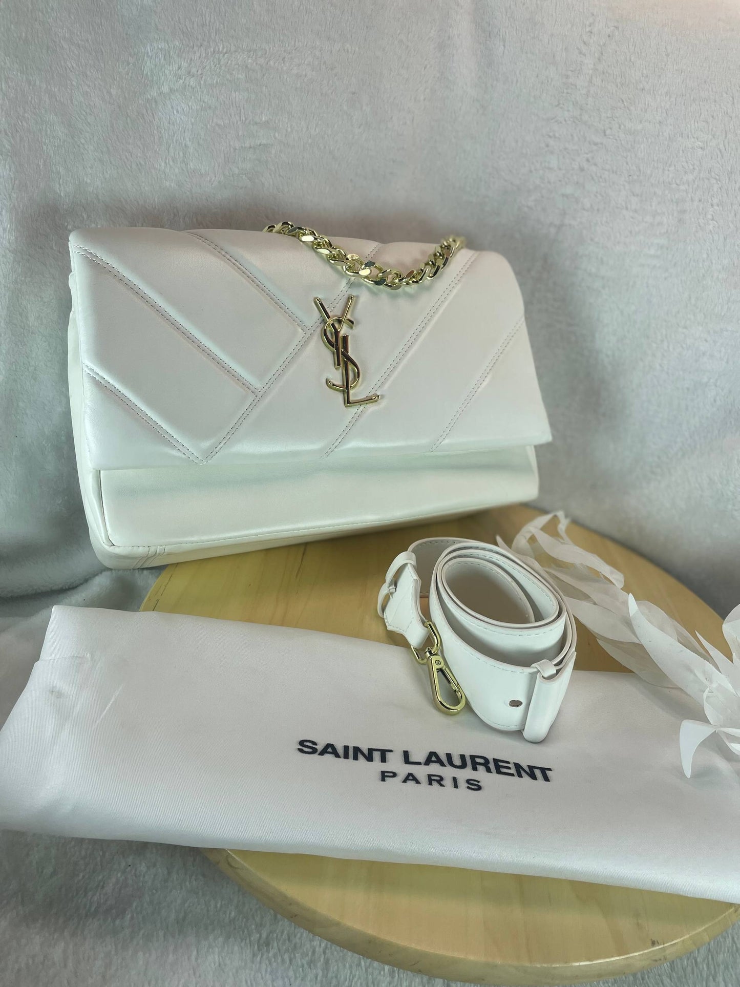 SAINT LAURENT – Monogram