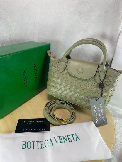 BOTTEGA VENETA – Intrecciato