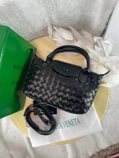 BOTTEGA VENETA – Intrecciato