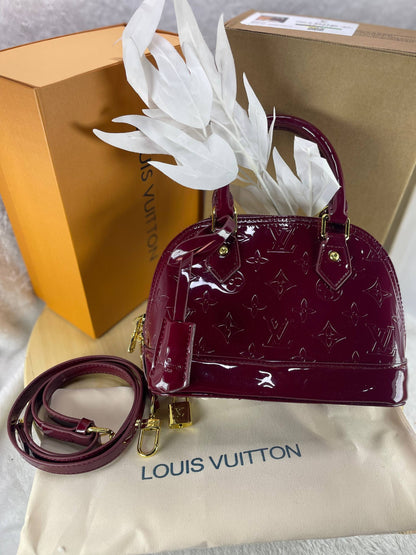 LOUIS VUITTON – Alma BB