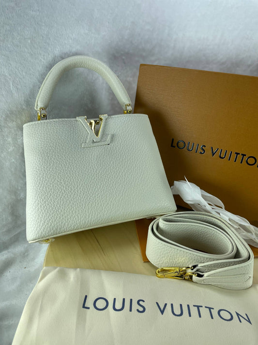 LOUIS VUITTON – Capucines BB