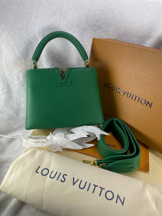 LOUIS VUITTON – Capucines BB