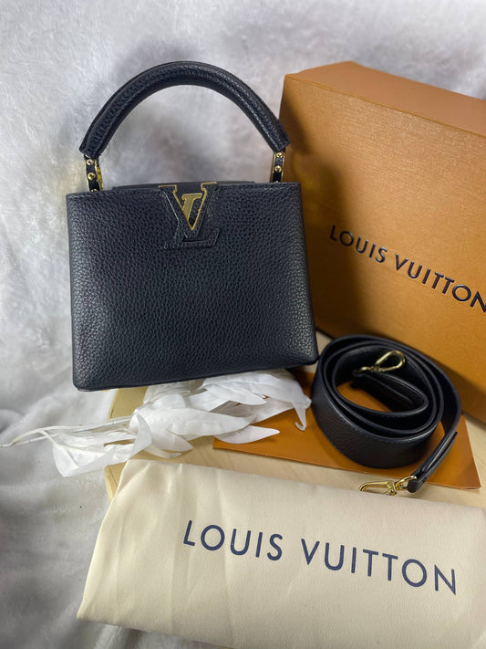 LOUIS VUITTON – Capucines BB