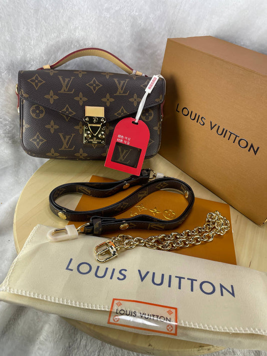 LOUIS VUITTON – Pochette Métis