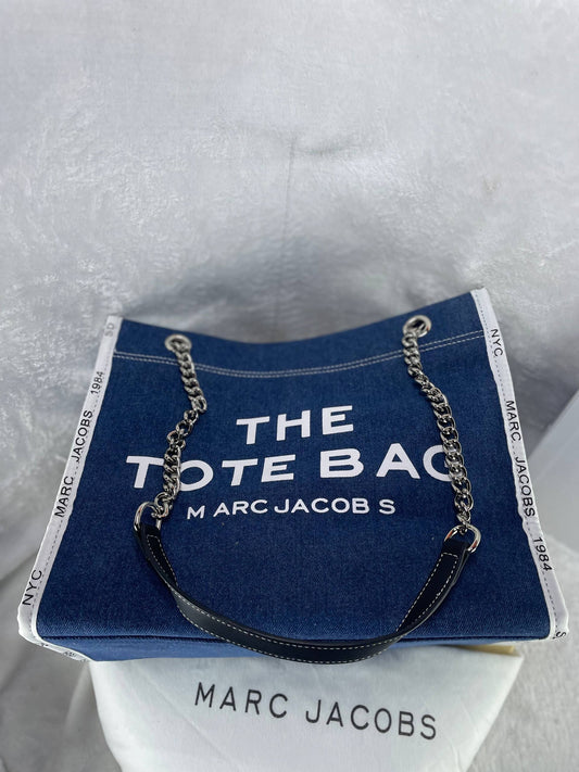 MARC JACOBS – The Denim Chain