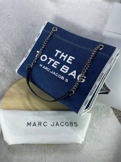 MARC JACOBS – The Denim Chain