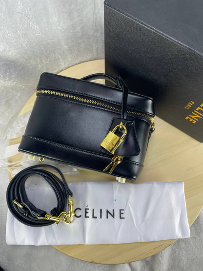 CELINE – Vanity
