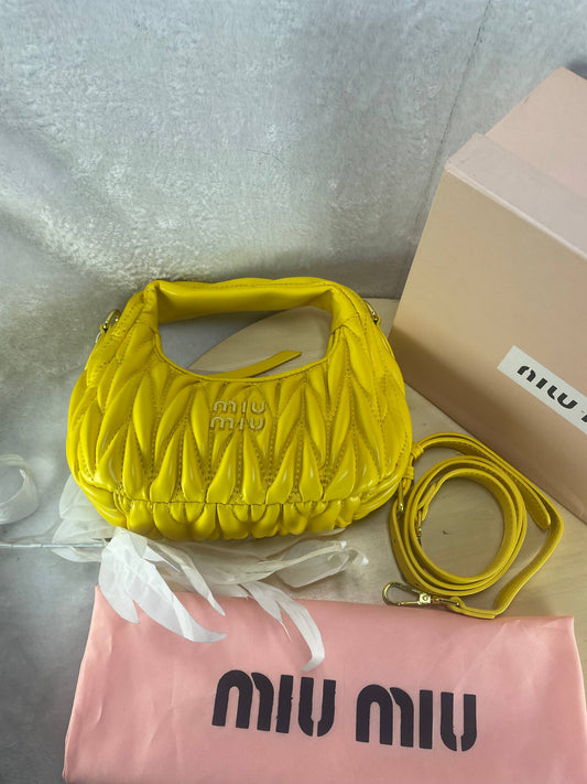 MIU MIU – Wander