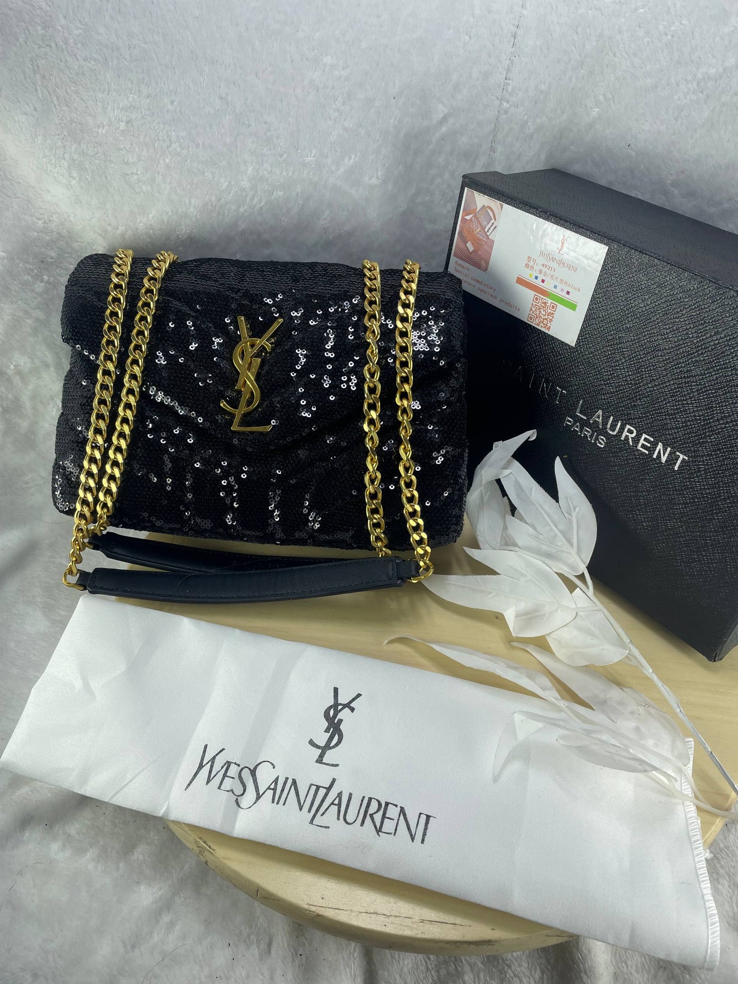SAINT LAURENT