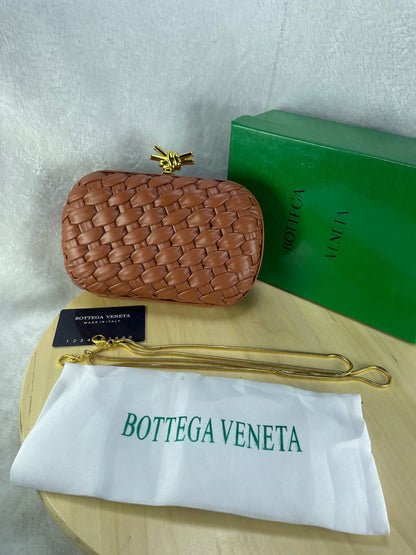 BOTTEGA VENETA – Pochette Knot
